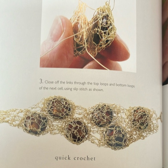 Book: Quick Crochet by Chrissie Day - 35 fast fun weekend projects - Picture 10 of 16